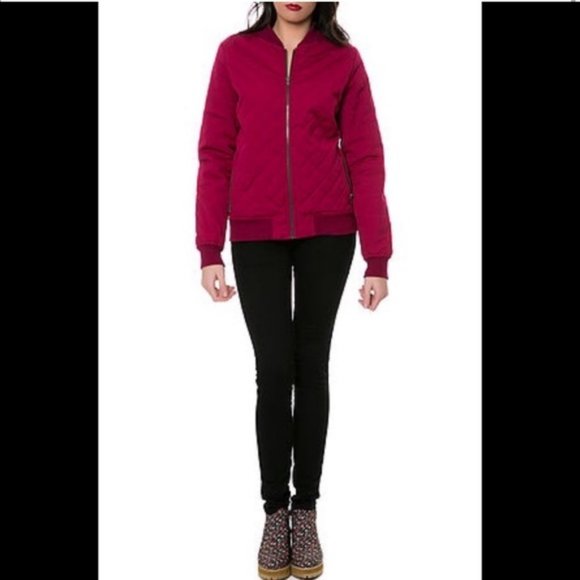 RVCA women’s mason quilted jacket in red - Picture 3 of 4